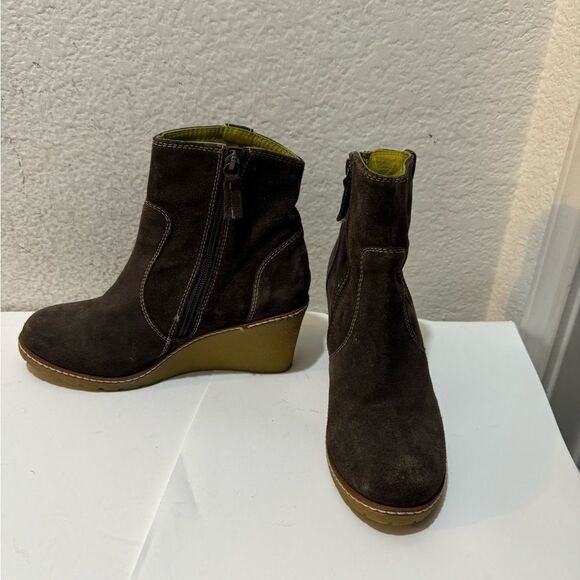 Boden Wedge Ankle Boots Side Zipper 8.75" High 3" Heel Brown Leather - Picture 5 of 15